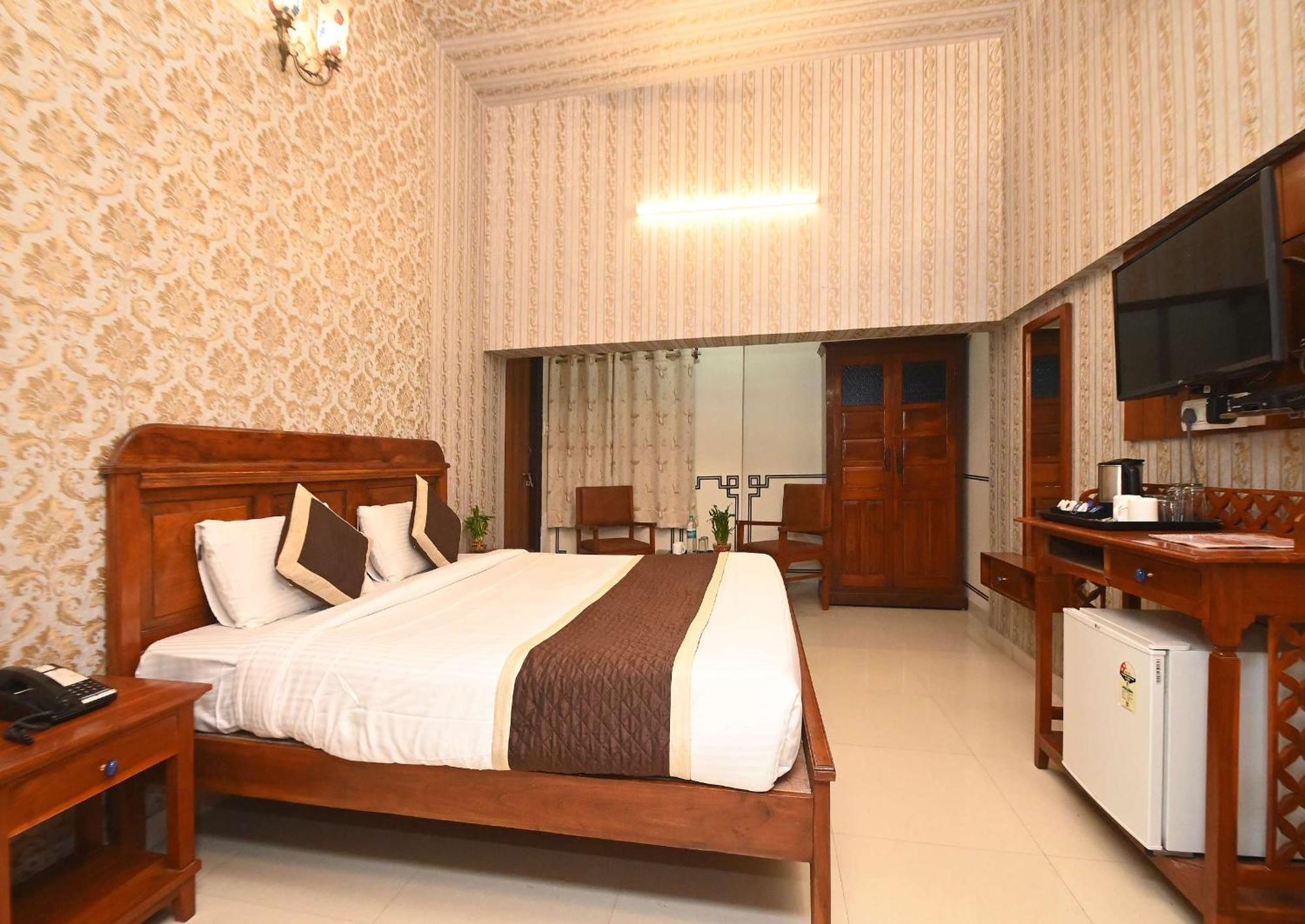 Virasat Mahal Heritage Hotel-Jaipur City Center Ngoại thất bức ảnh