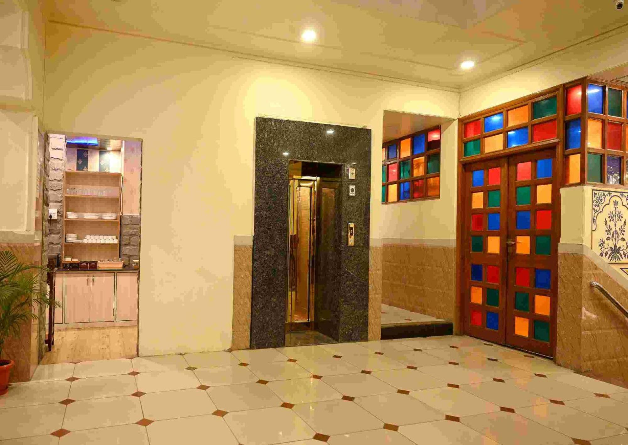Virasat Mahal Heritage Hotel-Jaipur City Center Ngoại thất bức ảnh
