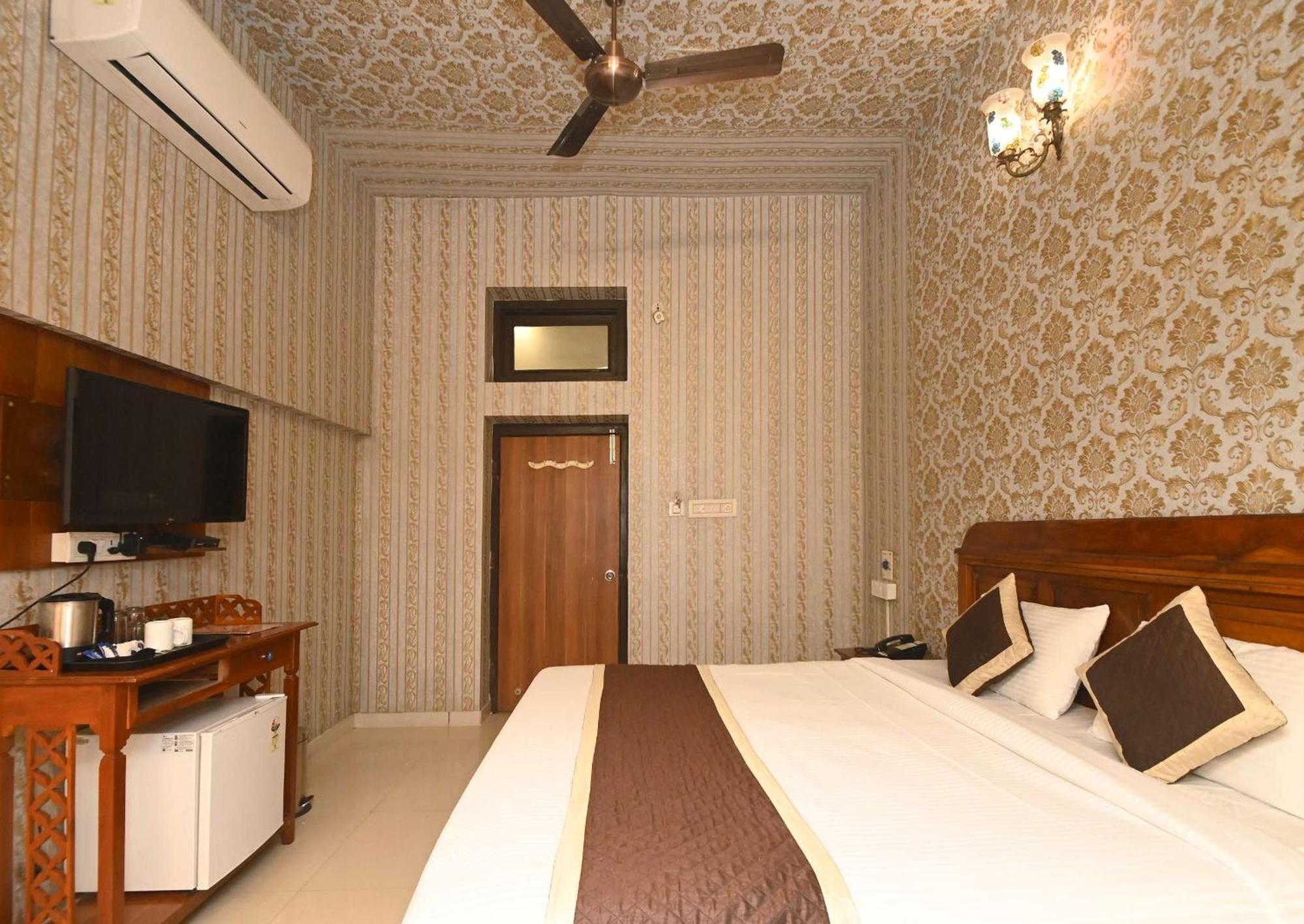 Virasat Mahal Heritage Hotel-Jaipur City Center Ngoại thất bức ảnh